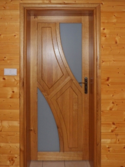 drzwi wewnętrzne drewniane, drzwi wewnętrzne na wymiar, drzwi z ościeżnicą, drzwi wewnętrzne ze szkłem, drzwi wewnętrzne rzeźbione