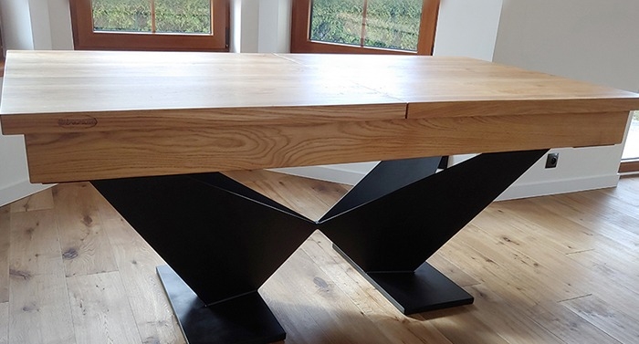 duży stół drewniany, rozkładany stół drewniany, rozkładany stół do jadalni, duży stół z metalowymi nogami